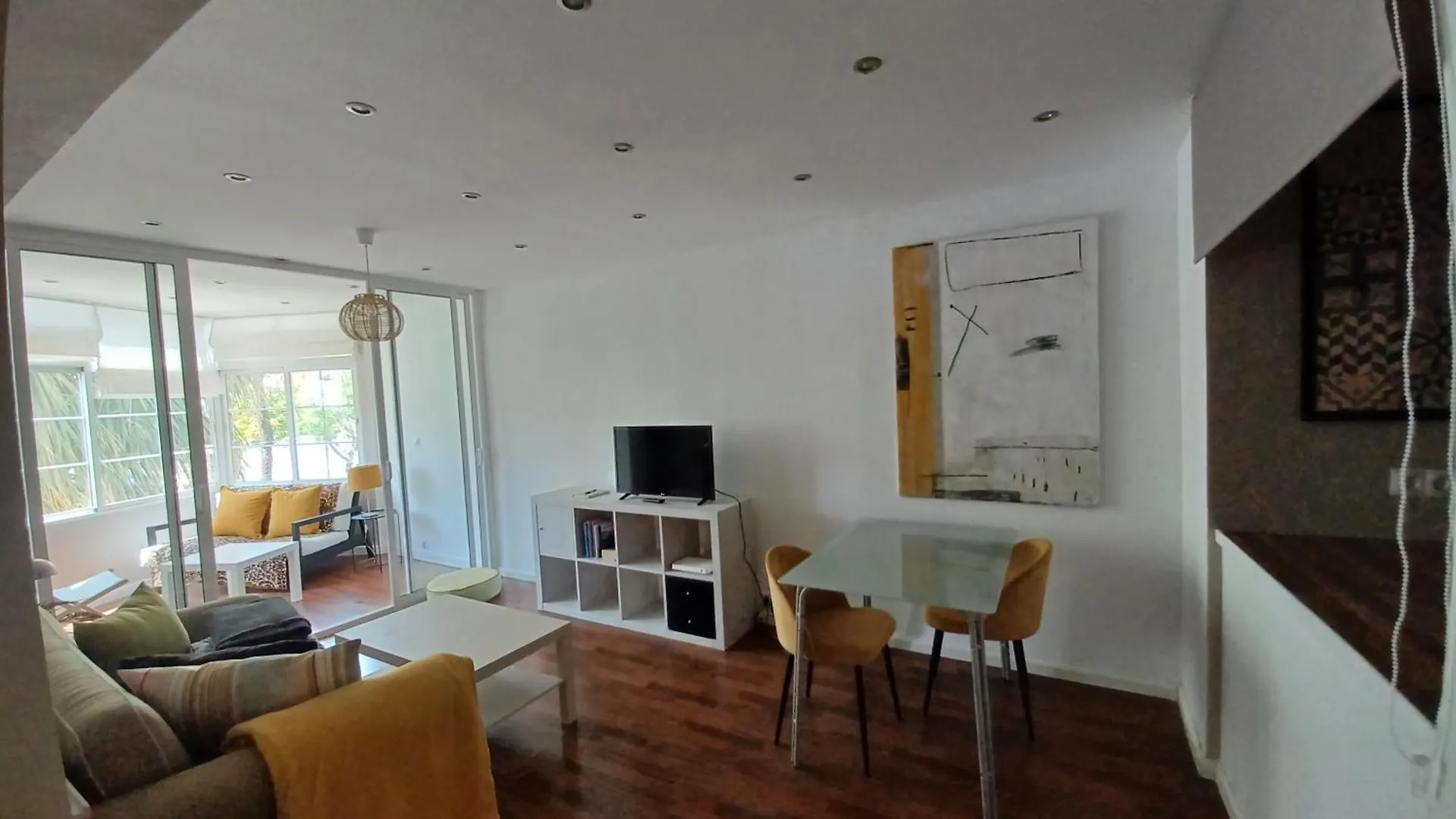 Chic Benalmadena Apartment